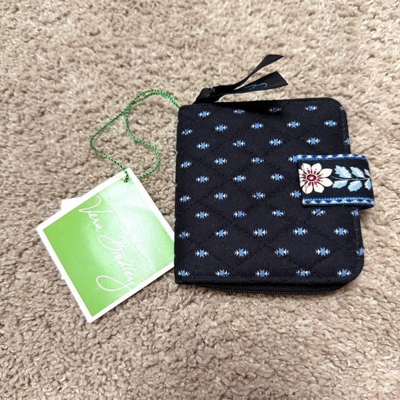 Vera Bradley Alpine Black Wallet NWT - Picture 1 of 4